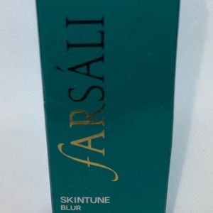 FARSÁLI
Skintune Blur Perfecting Primer Serum